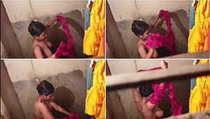 गीता भाभी हस्बैंड को चीट करके एक्स बॉयफ्रेंड से  बाथरूम में चुदी XXX Bhabhi Sex
